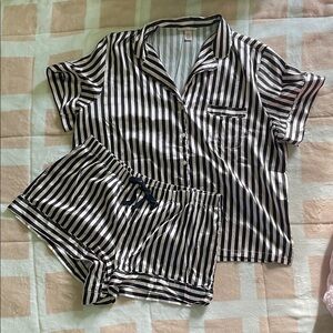 VS Icon Black and Pink Pajama Set